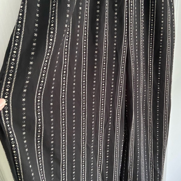 Beautiful NEW with TAGS  black jumpsuit size L - Picture 8 of 9